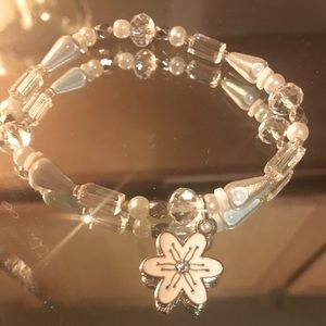 Flower bracelet🌺